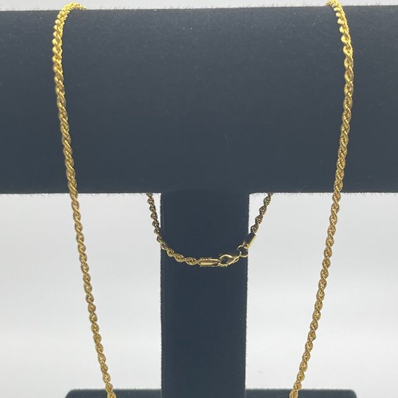 Solid 14K Gold Diamond Cut Rope Chain Necklace 24 inch,2.5 mm - Picture 13 of 17